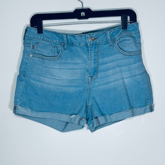 Women’s Vigoss Mid Rise Jean Shorts - Picture 1 of 4